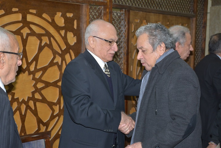 بالصور.. عزت العلايلي ومحمود حميدة ويحي الفخراني يشاركون عزاء مدير التصوير محسن نصر بالصور.. عزت العلايلي ومحمود حميدة ويحي الفخراني يشاركون عزاء مدير التصوير محسن نصر