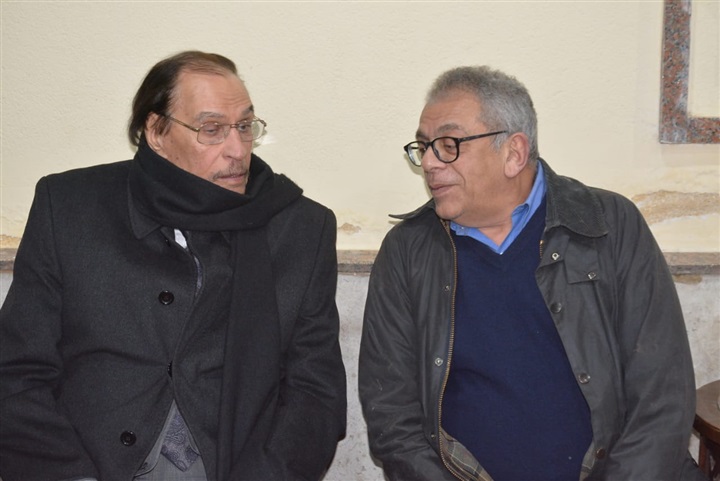 بالصور.. عزت العلايلي ومحمود حميدة ويحي الفخراني يشاركون عزاء مدير التصوير محسن نصر بالصور.. عزت العلايلي ومحمود حميدة ويحي الفخراني يشاركون عزاء مدير التصوير محسن نصر