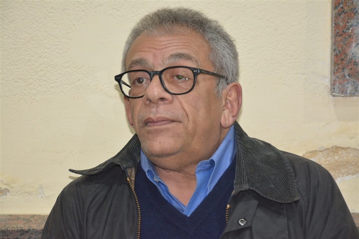 بالصور.. عزت العلايلي ومحمود حميدة ويحي الفخراني يشاركون عزاء مدير التصوير محسن نصر بالصور.. عزت العلايلي ومحمود حميدة ويحي الفخراني يشاركون عزاء مدير التصوير محسن نصر