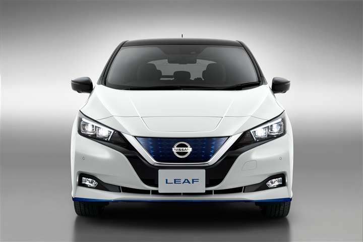 نيسان LEAF.. السيارة الكهربائية الأكثر مبيعاً في أوروبا نيسان LEAF.. السيارة الكهربائية الأكثر مبيعاً في أوروبا