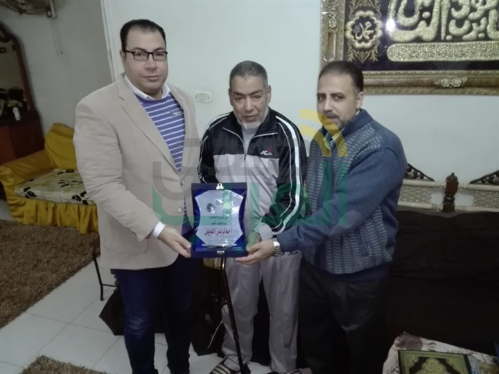وفد "مستقبل وطن" يزور أسرة الشهيد البطل النقيب/أحمد عز الدين وفد "مستقبل وطن" يزور أسرة الشهيد البطل النقيب/أحمد عز الدين