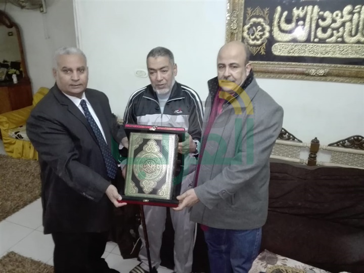 وفد "مستقبل وطن" يزور أسرة الشهيد البطل النقيب/أحمد عز الدين وفد "مستقبل وطن" يزور أسرة الشهيد البطل النقيب/أحمد عز الدين