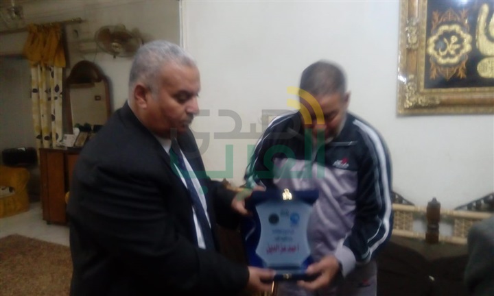 وفد "مستقبل وطن" يزور أسرة الشهيد البطل النقيب/أحمد عز الدين وفد "مستقبل وطن" يزور أسرة الشهيد البطل النقيب/أحمد عز الدين