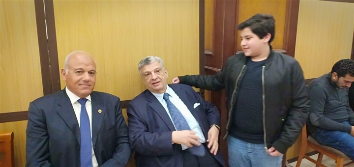 بالصور.. نجوم الفن والأعلام وقيادات القضاء والشرطة يشاركان عزاء اكرم جاد بالصور.. نجوم الفن والأعلام وقيادات القضاء والشرطة يشاركان عزاء اكرم جاد
