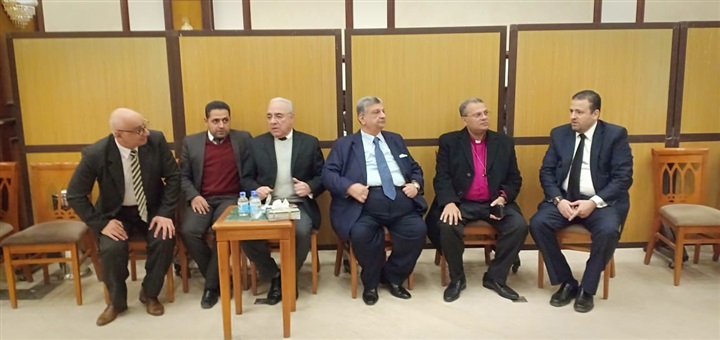بالصور.. نجوم الفن والأعلام وقيادات القضاء والشرطة يشاركان عزاء اكرم جاد بالصور.. نجوم الفن والأعلام وقيادات القضاء والشرطة يشاركان عزاء اكرم جاد
