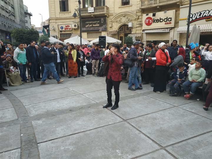 بالصور.. فرق ملتقي أولادنا من ملاواى والسعودية واليونان تجوب شارع الألفي بالصور.. فرق ملتقي أولادنا من ملاواى والسعودية واليونان تجوب شارع الألفي