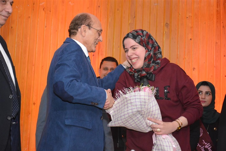 تكريم محمد صبحى وعبد العزيز جويدة فى مهرجان 800 سنة منصورة تكريم محمد صبحى وعبد العزيز جويدة فى مهرجان 800 سنة منصورة