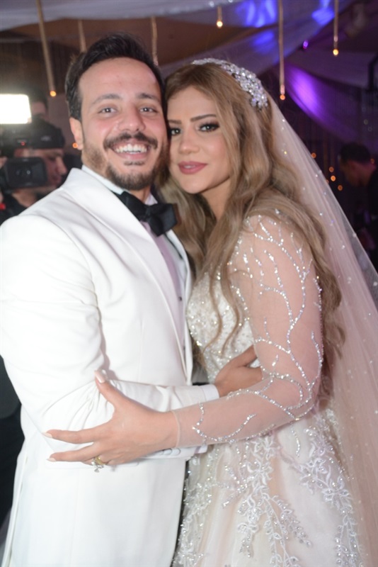 بالصور..عمرو دياب يحيي فرح الفائزين بمسابقة فودافون بالصور..عمرو دياب يحيي فرح الفائزين بمسابقة فودافون