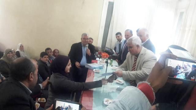 رئيس مركز ومدينة فاقوس يكرم أوائل طلبة الشهادة الإعدادية