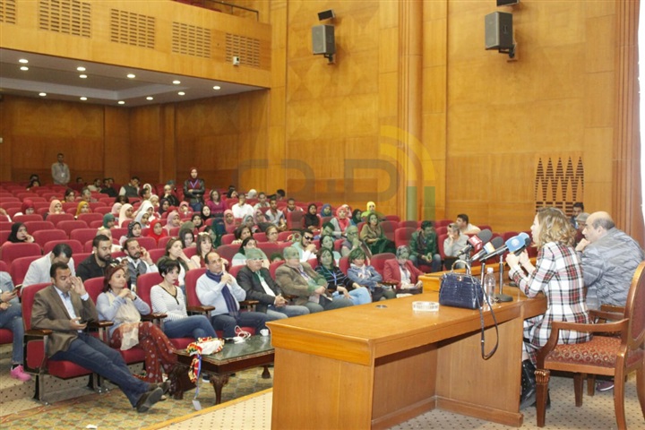 منة شلبي: أتمني أن تمنح الدولة جوائزها التقديرية للشباب منة شلبي: أتمني أن تمنح الدولة جوائزها التقديرية للشباب
