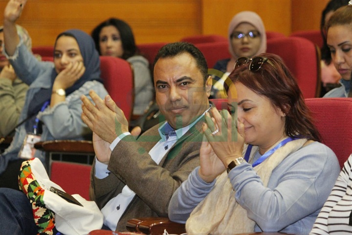 منة شلبي: أتمني أن تمنح الدولة جوائزها التقديرية للشباب منة شلبي: أتمني أن تمنح الدولة جوائزها التقديرية للشباب