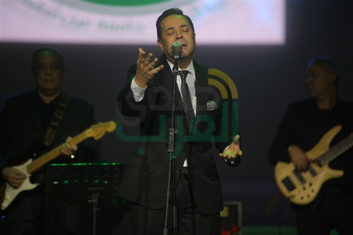 بالصور ... مدحت صالح يتألق فى حفل تخرج تجاره عين شمس بالمنارة بالصور ... مدحت صالح يتألق فى حفل تخرج تجاره عين شمس بالمنارة