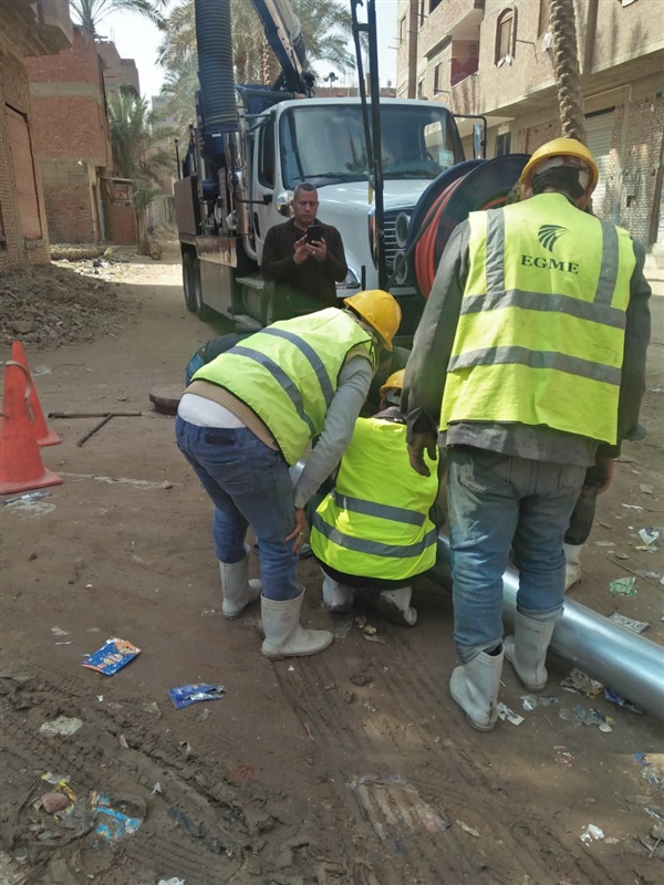 بالصور.. حملة لتطهير شبكات الصرف الصحى بالقاهرة