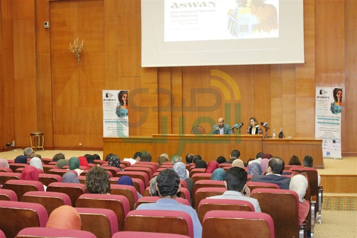 منة شلبي: أتمني أن تمنح الدولة جوائزها التقديرية للشباب منة شلبي: أتمني أن تمنح الدولة جوائزها التقديرية للشباب