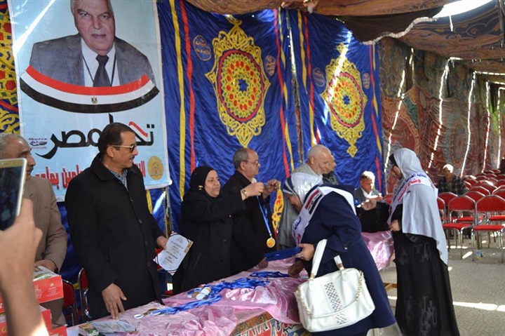 معلمو ملوى تكرم عدداً من المعلمين المحالين لسن التقاعد   