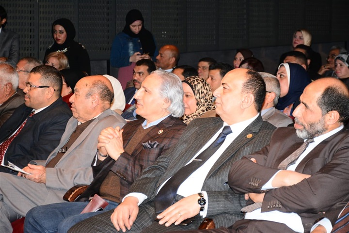 بالصور.. رموز الثقافة والفن بملتقي الهناجر بالصور.. رموز الثقافة والفن بملتقي الهناجر