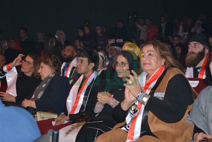 بالصور.. سميحة ايوب ومحمود قابيل يشاركان حفل ختام ملتقي اولادنا. بالصور.. سميحة ايوب ومحمود قابيل يشاركان حفل ختام ملتقي اولادنا.