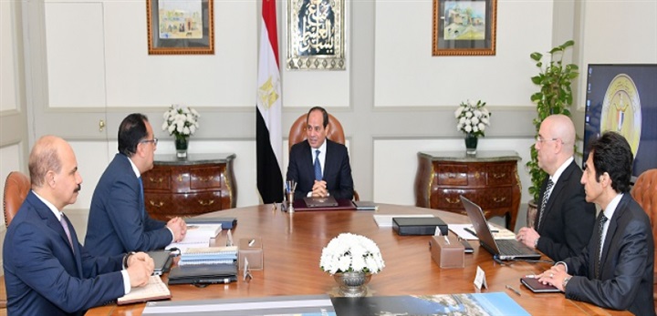 السيسي يطمئن على الحالة الصحية لمصابي حادث محطة مصر السيسي يطمئن على الحالة الصحية لمصابي حادث محطة مصر