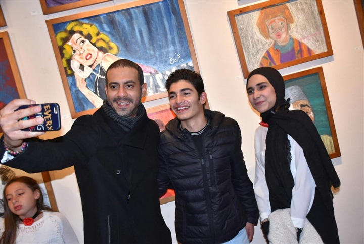 بالصور.. رجاء الجداوي ومحمد فراج ونجوم الفن بحفل أكاديمية دونزي للفنون التشكيلية 