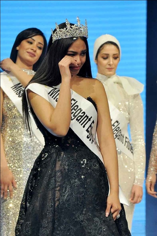 تتويج دعاء عبد الرحيم بلقب ملكة جمال الأناقة "miss elegant" لعام 2019