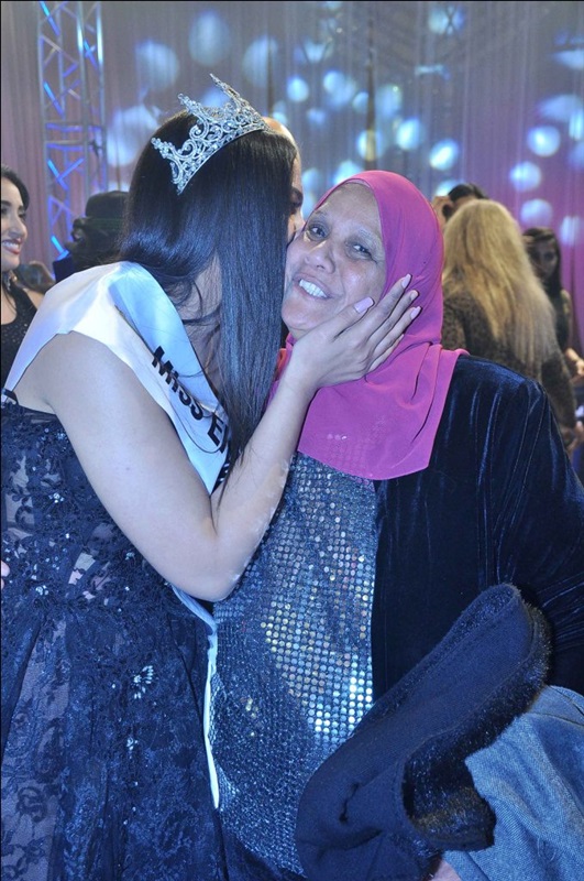 تتويج دعاء عبد الرحيم بلقب ملكة جمال الأناقة "miss elegant" لعام 2019 تتويج دعاء عبد الرحيم بلقب ملكة جمال الأناقة "miss elegant" لعام 2019