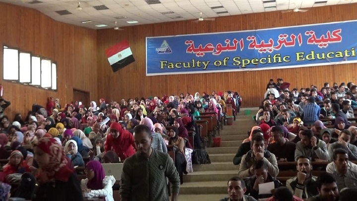 "نوعية المنيا" تعقد ندوة تعريفية عن محو الأمية لطلابها