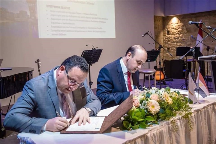 "قنصوة" يوقع المرحلة الثانية من اتفاقية التوأمة بين مدينتي الإسكندرية وبافوس 