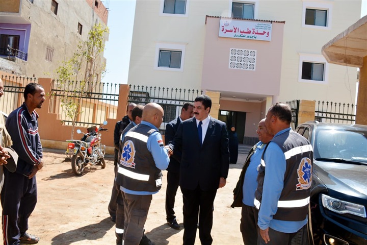 محافظ القليوبية يقوم بجولة لمدينة القناطر الخيرية لتفقد عدد من المنشآت الصحية الجاهزة للافتتاح