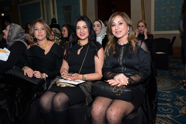 بالصور.. بوسي شلبي ومي عمر يشاركان حفل عرض أزياء سارة انسى بالصور.. بوسي شلبي ومي عمر يشاركان حفل عرض أزياء سارة انسى