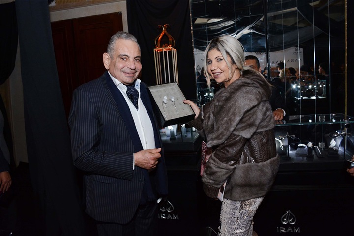 بالصور.. بوسي شلبي ومي عمر يشاركان حفل عرض أزياء سارة انسى بالصور.. بوسي شلبي ومي عمر يشاركان حفل عرض أزياء سارة انسى