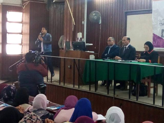 تجارة الزقازيق تنظم ندوة تثقيفية لدعم المرأة بعنوان "لأني رجل"