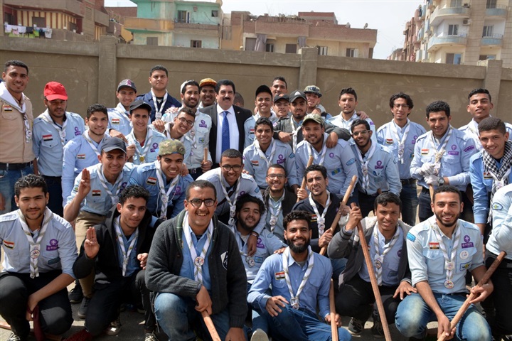 محافظ القليوبية يشارك في حملة لتشجير شوارع مدينة بنها بالتعاون مع كلية الزراعة 