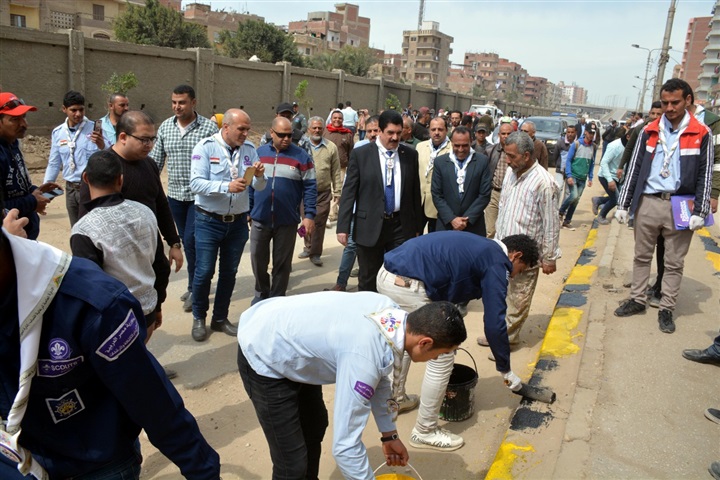 محافظ القليوبية يشارك في حملة لتشجير شوارع مدينة بنها بالتعاون مع كلية الزراعة 