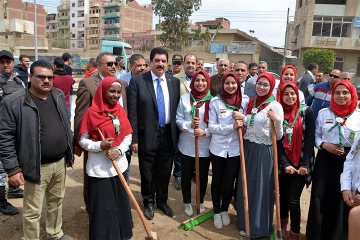محافظ القليوبية يشارك في حملة لتشجير شوارع مدينة بنها بالتعاون مع كلية الزراعة 