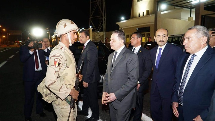 بالصور.. وزير الداخلية يتفقد استعدادات أجهزة الأمن بأسوان لتأمين فعاليات ملتقى الشباب العربى والإفريقى بالصور.. وزير الداخلية يتفقد استعدادات أجهزة الأمن بأسوان لتأمين فعاليات ملتقى الشباب العربى والإفريقى