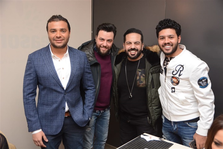 بالصور.. نجوم الغناء والمشاهير يحتفلون بعقيقه" يحيي "مصطفى محفوظ بالصور.. نجوم الغناء والمشاهير يحتفلون بعقيقه" يحيي "مصطفى محفوظ