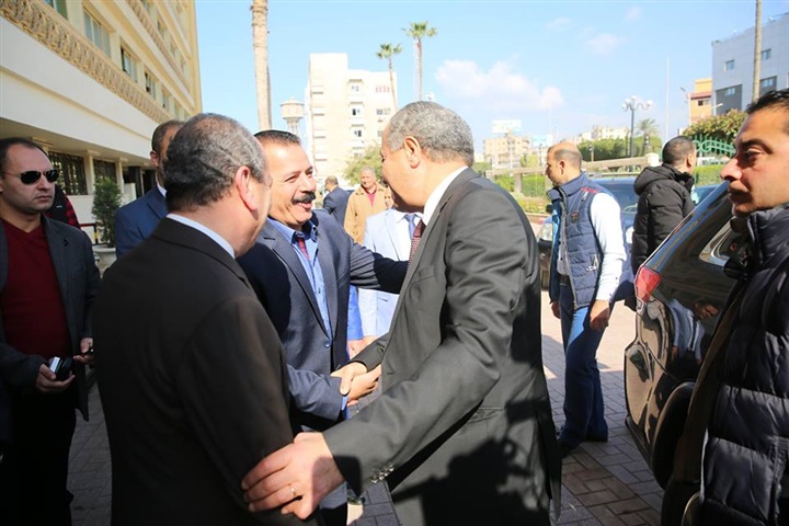 بالصور.. محافظ كفر الشيخ يستقبل وزير التموين 