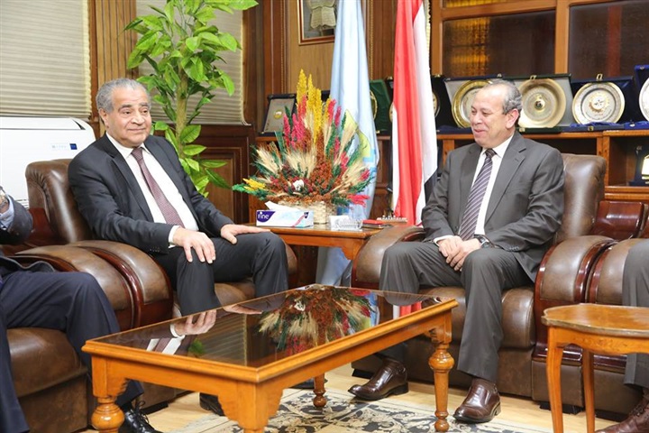 بالصور.. محافظ كفر الشيخ يستقبل وزير التموين 