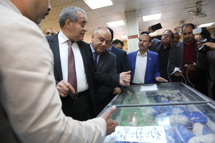 بالصور.. وزير التموين يطمئن علي توافر السلع الغذائية بفرع الشركة القابضة بكفر الشيخ