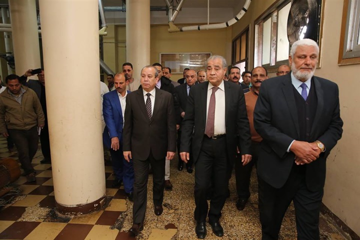 بالصور.. وزير التموين ومحافظ كفر الشيخ يتفقدان قطاع المطاحن بالمحافظة