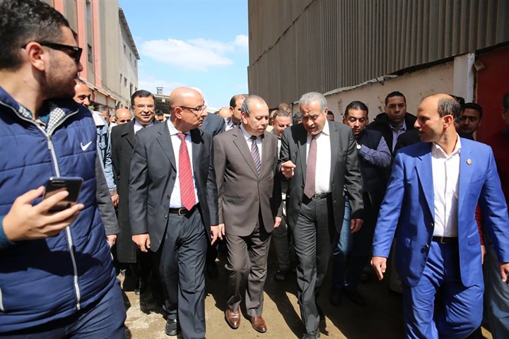 بالصور.. وزير التموين ومحافظ كفر الشيخ يتفقدان قطاع المطاحن بالمحافظة
