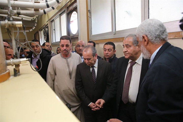 بالصور.. وزير التموين ومحافظ كفر الشيخ يتفقدان قطاع المطاحن بالمحافظة