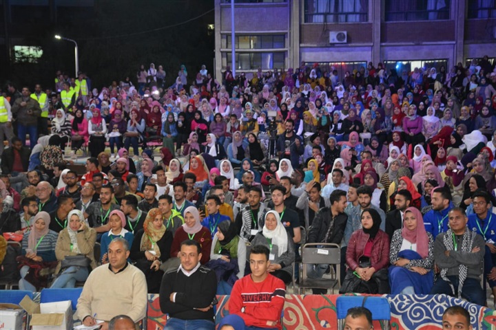 بحضور 6 آلاف متفرج: امتداد مهرجان الأقصر للسينما الإفريقية بمحافظة قنا بحضور 6 آلاف متفرج: امتداد مهرجان الأقصر للسينما الإفريقية بمحافظة قنا