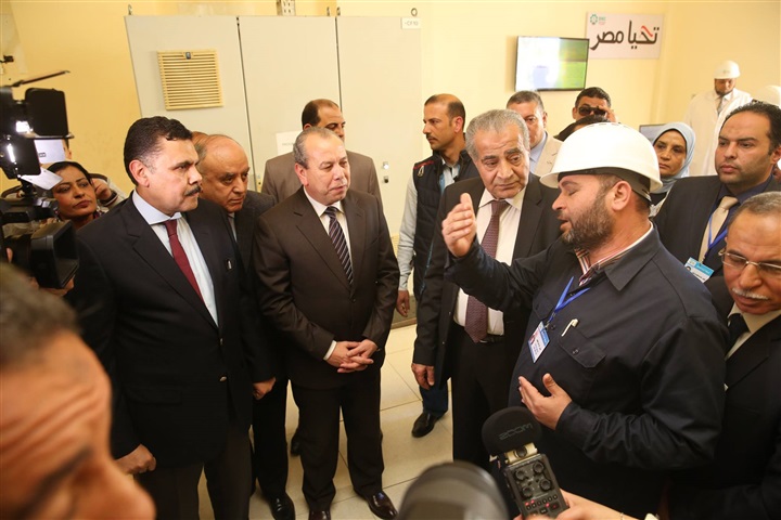 بالصور.. وزير التموين ومحافظ كفر الشيخ يفتتحان محطة معالجة الصرف بمصانع الدلتا للسكر بتكلفة 2.7 مليون يورو