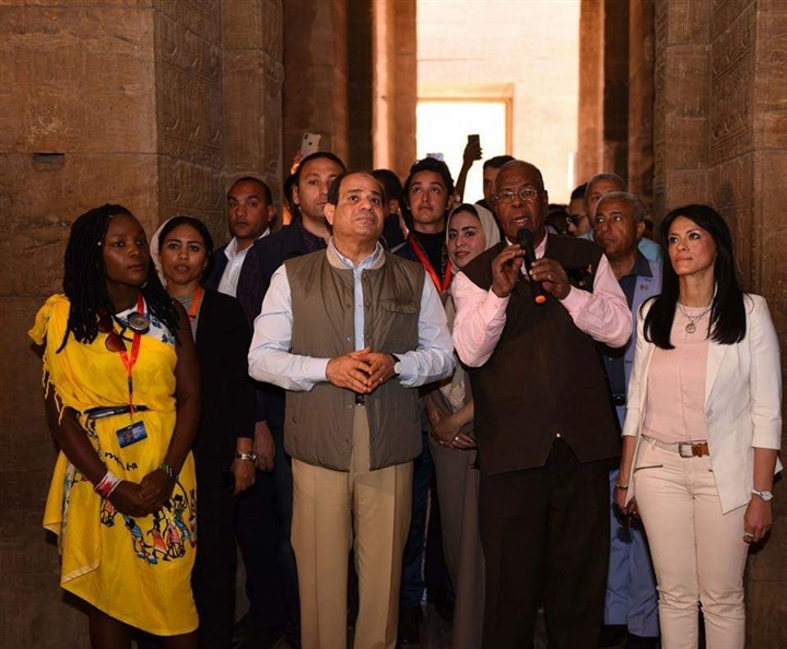 بالصور.. الرئيس السيسي يختتم زيارته لأسوان بجولة في معبد فيلة بالصور.. الرئيس السيسي يختتم زيارته لأسوان بجولة في معبد فيلة