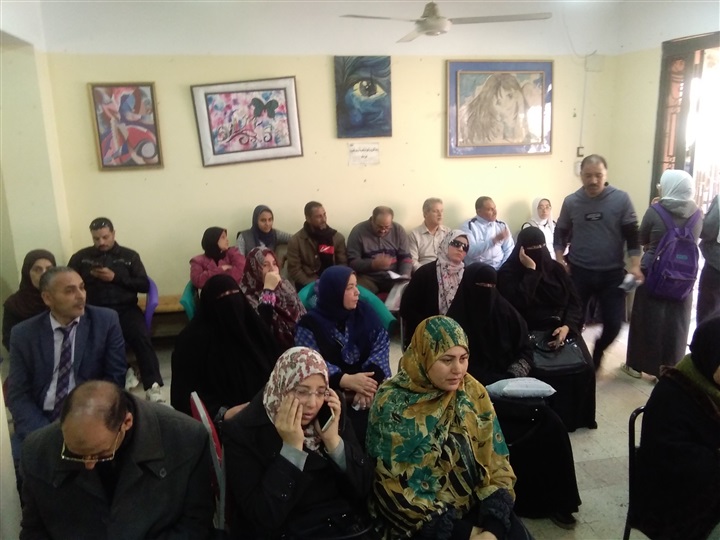 بالصور.. بدء توزيع شريحة الإنترنت لطلاب أولي ثانوي بكفر الشيخ