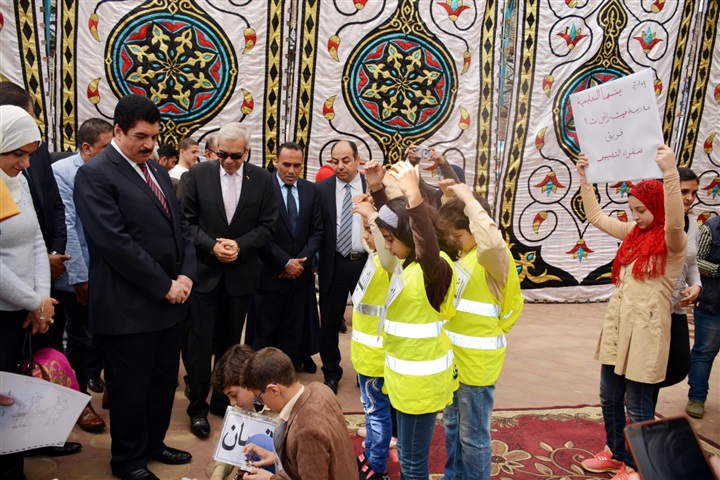 محافظ القليوبية يشارك في ملتقي سفراء التغيير( بيتنا هو البداية ) بمدرسة الشبان المسلمين 