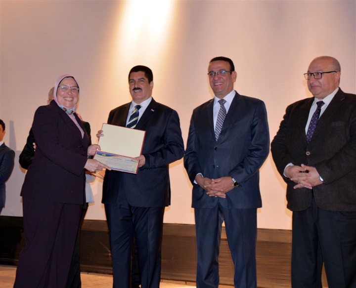 محافظ القليوبية يشارك في إحتفالية المرأة المصرية في 100 عام 