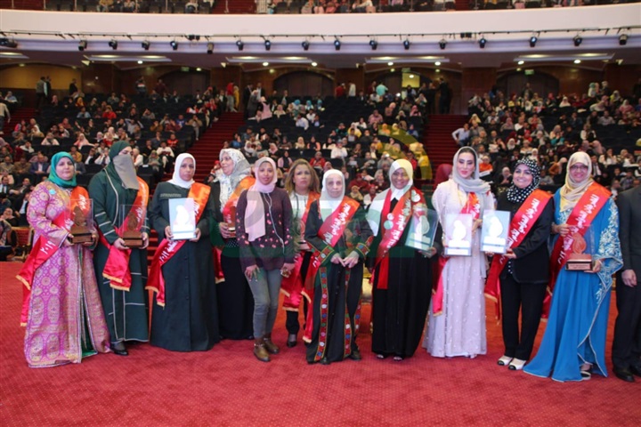 بالصور.. جامعة كفر الشيخ  تتوج "الأمهات المثاليات" في المهرجان الدولي السادس