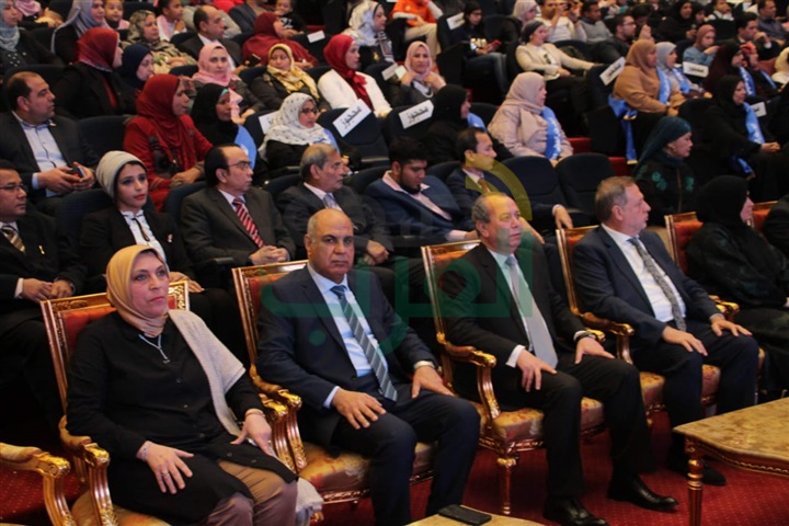 بالصور.. جامعة كفر الشيخ  تتوج "الأمهات المثاليات" في المهرجان الدولي السادس